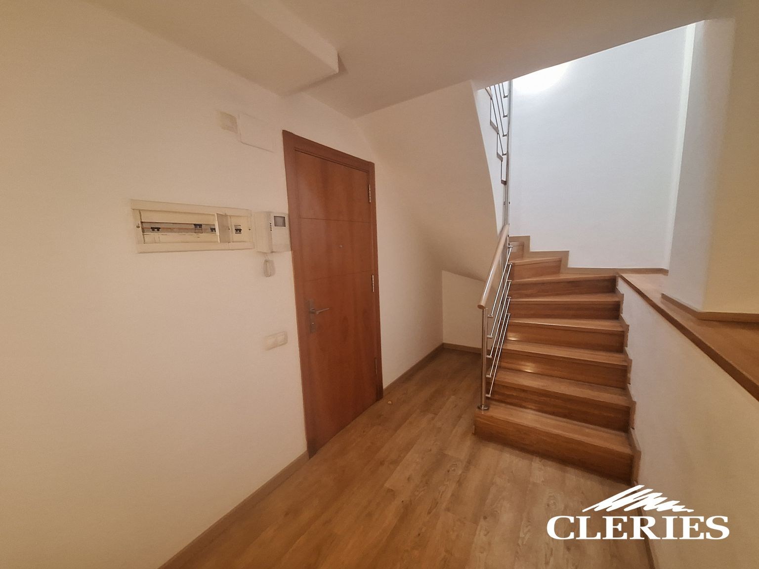 /RealEstateImages/6867/20260401_133925 [Resolucion de Escritorio].jpg